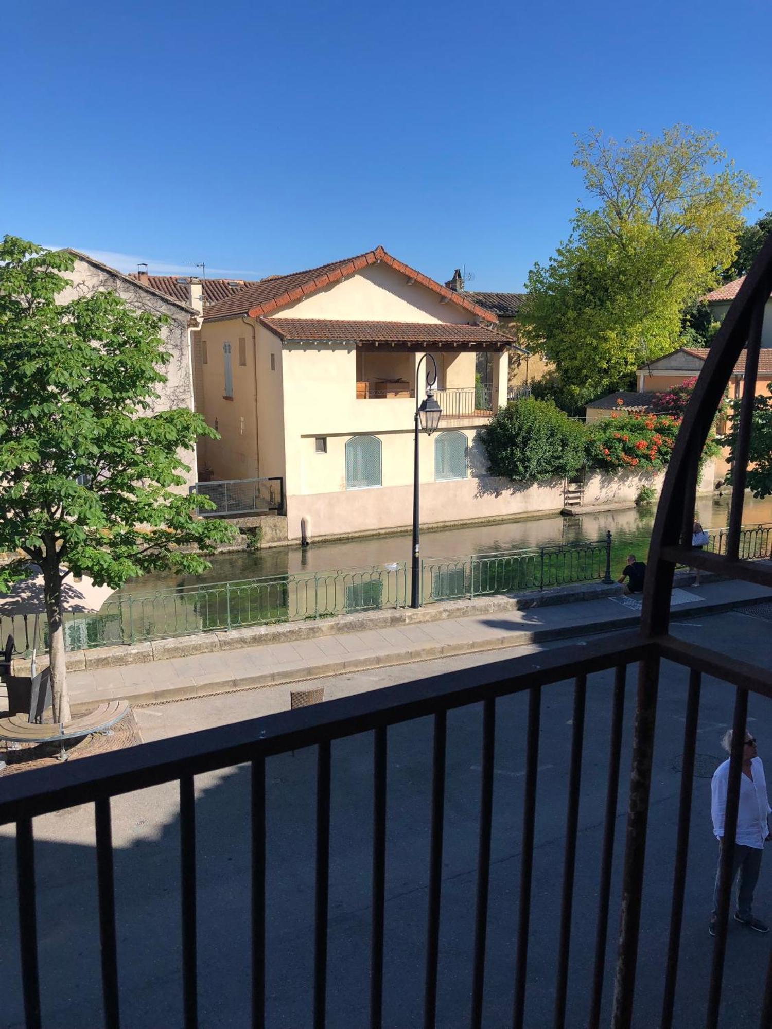 Ferienwohnung 13 Quai Jean Jaures LʼIsle-sur-la-Sorgue Exterior foto